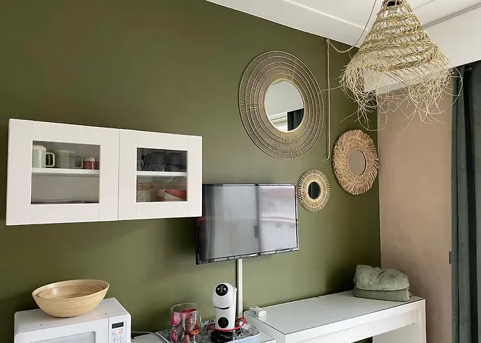 La Room: Seaside + Terrace + Parking מנטון