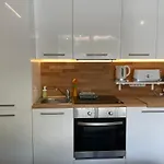 La Room: Seaside + Terrace + Parking Apartment *
